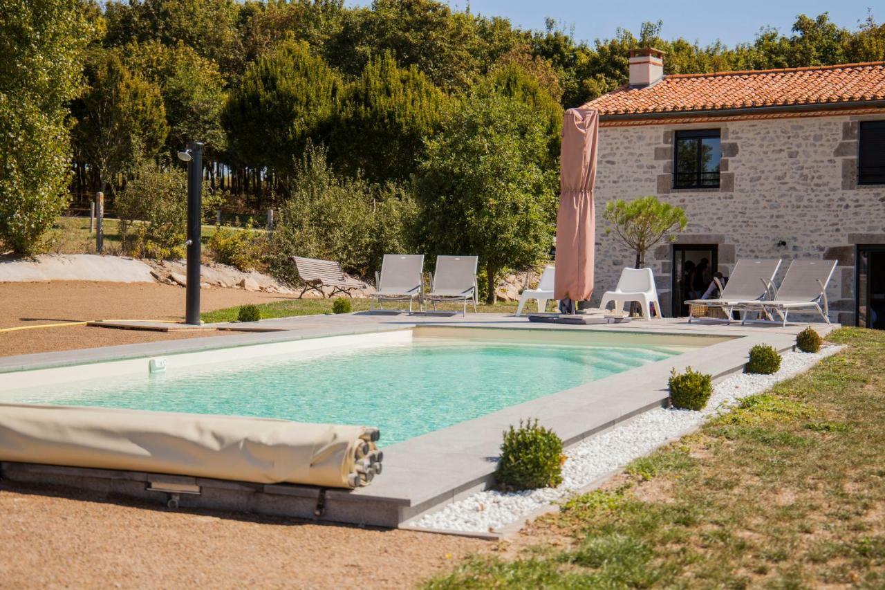 Villa La Remise 4 étoiles à Saint-Hilaire-de-Mortagne Extérieur photo