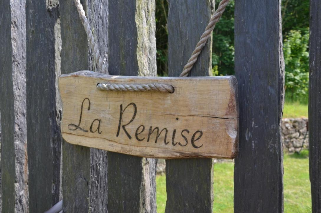 Villa La Remise 4 étoiles à Saint-Hilaire-de-Mortagne Extérieur photo